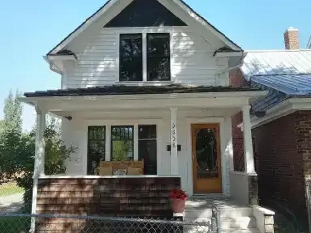 3 Bedroom House Edmonton AB 105905746