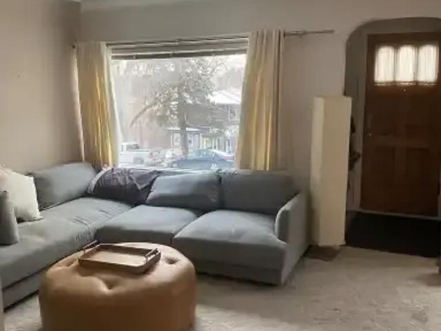 3 Bedroom House Edmonton AB 105973385