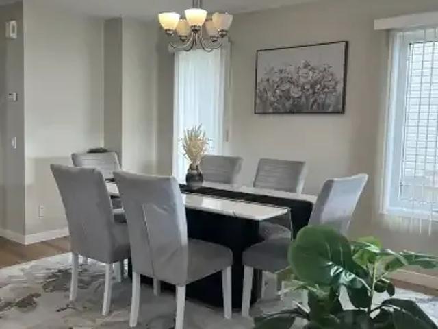 3 Bedroom House Edmonton AB 106148460