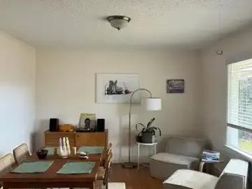 3 Bedroom House Edmonton AB 103367978