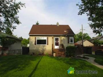 3 Bedroom House Edmonton AB 103379284