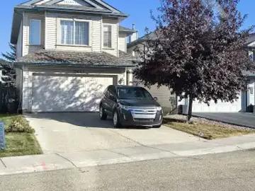 3 Bedroom House Edmonton AB 103487202