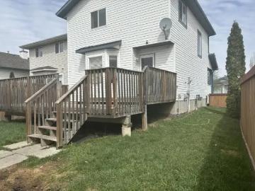 3 Bedroom House Edmonton AB 103569117