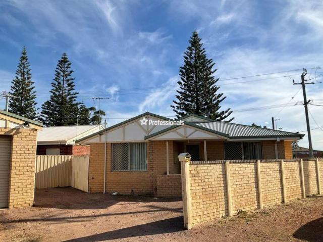 3 Bedroom House Esperance WA 105990319