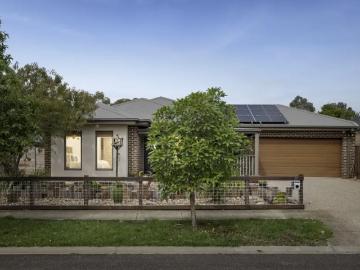 3 Bedroom House Eynesbury VIC 102277968