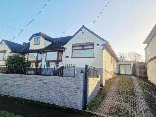 3 bedroom house for rent in Cog Road, Sully, Penarth, CF64