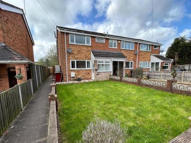 3 Bedroom House For Rent In Catshill, Bromsgrove
