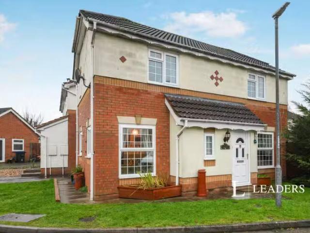 3 bedroom house for rent in Challinor, Church Langley, Harlow.