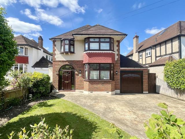 3 bedroom house for rent in Abinger Avenue, Cheam