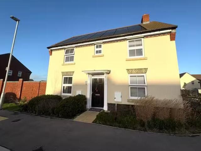 3 bedroom house for rent in Beaumaris Road, Canford Paddock, B.