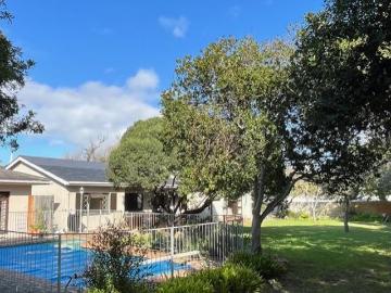 3 Bedroom House For Rent in Bergvliet