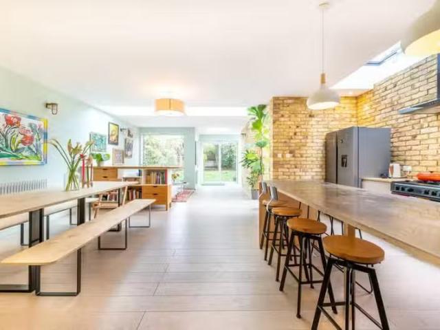 3 bedroom house for rent in Gladding Road, E12, Manor Park, Lo.
