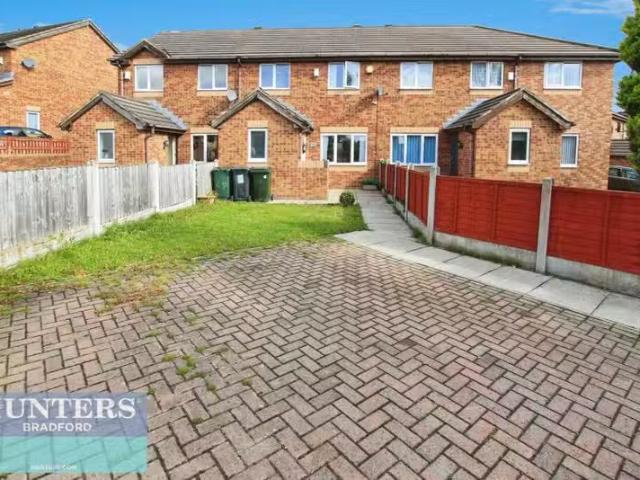 3 bedroom house for rent in Hyne Avenue, Bradford, West Yorksh.