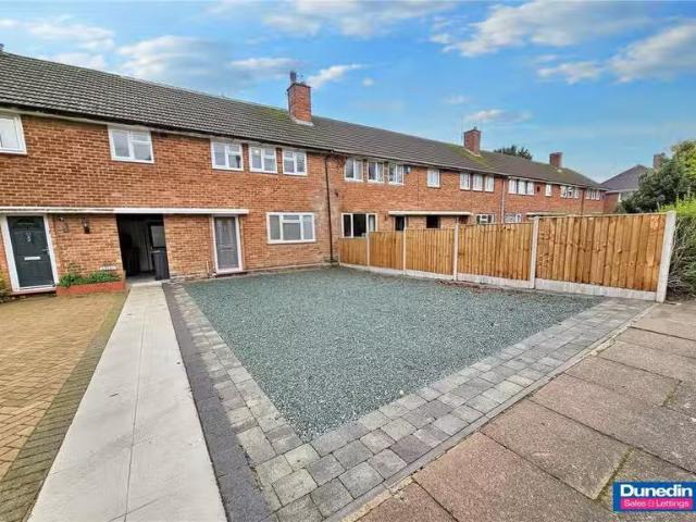 3 bedroom house for rent in Irwin Avenue, Rednal, Birmingham.