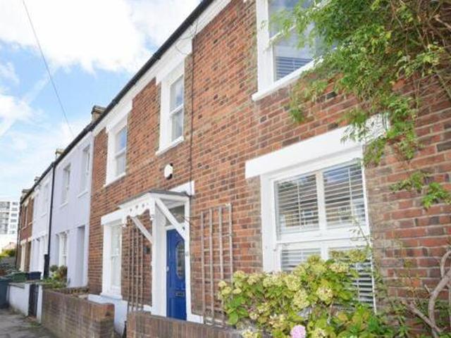 3 Bedroom House For Rent In London