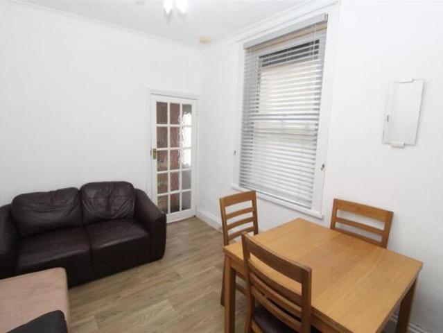 3 bedroom house for rent in Lisvane Street, Cardiff, CF24