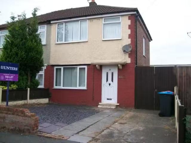 3 bedroom house for rent in Newnham Drive, Ellesmere Port, CH65