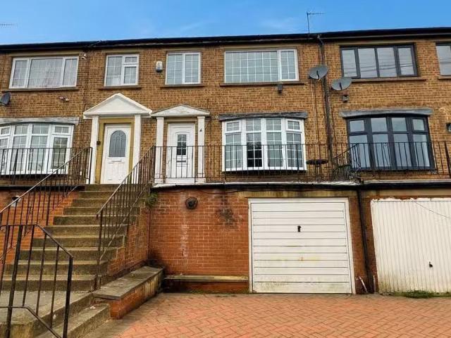 3 bedroom house for rent in South Edge, Keighley, BD20