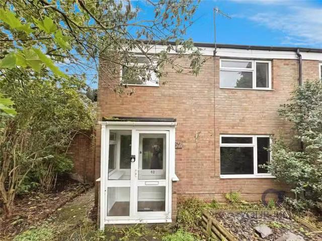 3 bedroom house for rent in Spenser Walk, Catshill, Bromsgrove.