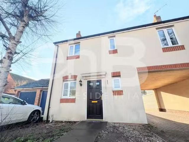 3 bedroom house for rent in Portia Way, Heathcote, Warwick, CV34