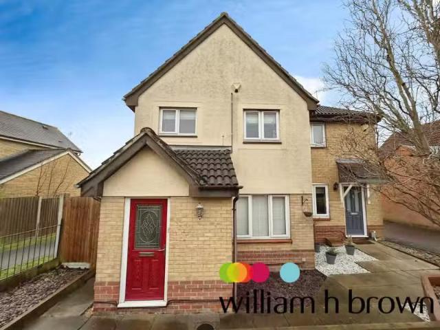 3 bedroom house for rent in Peto Avenue, Colchester, CO4
