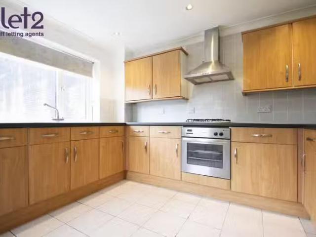 3 bedroom house for rent in Woodvale Avenue, Cyncoed, CF23