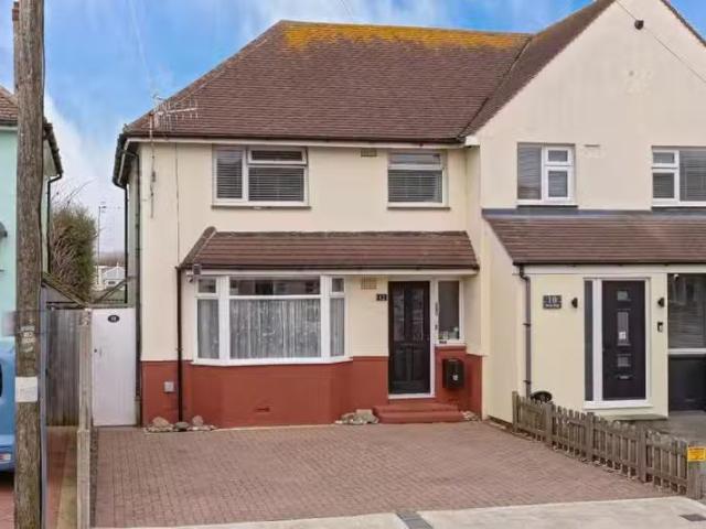 3 bedroom house for rent in West Way, Lancing, BN15