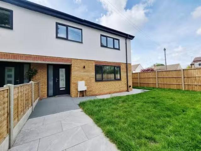 3 bedroom house for rent in West Riding, Bricket Wood, ST. ALB.