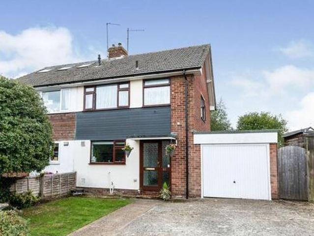 3 Bedroom House For Rent In Tadley, Hampshire