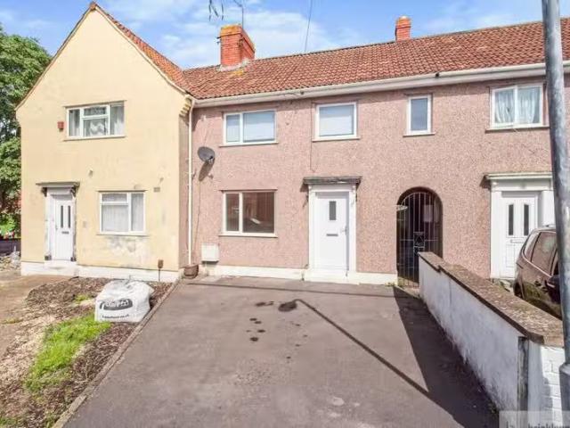 3 bedroom house for rent in Tiverton Walk, Fishponds, Bristol.