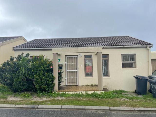 3 Bedroom house for rent Welgelee, Brackenfell 1 December 2026 R15,950.00 p/m