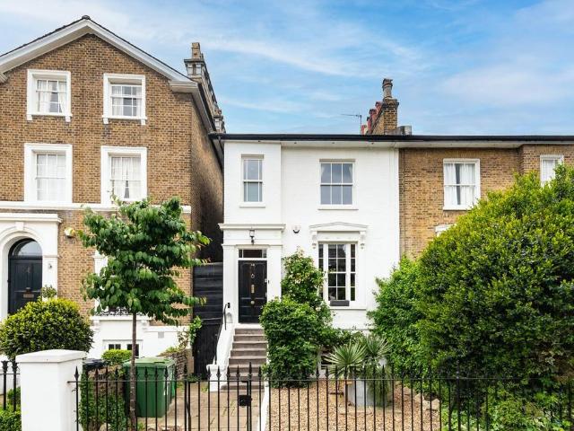 2 bedroom house for sale