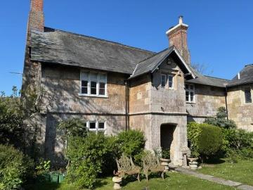 5 bedroom house for sale