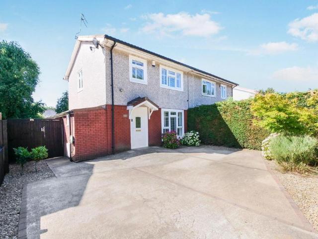 3 bedroom semi detached house for sale