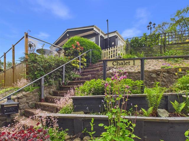 3 bedroom chalet for sale