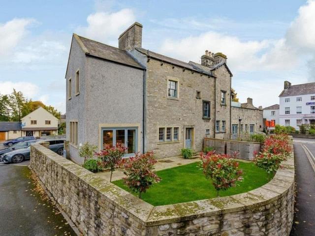 3 bedroom house for sale