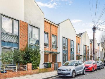 Sands End, London, Greater London - Garden