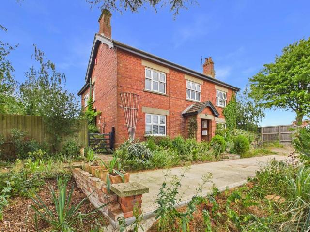 3 bedroom house for sale