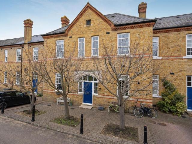 3 bedroom house for sale