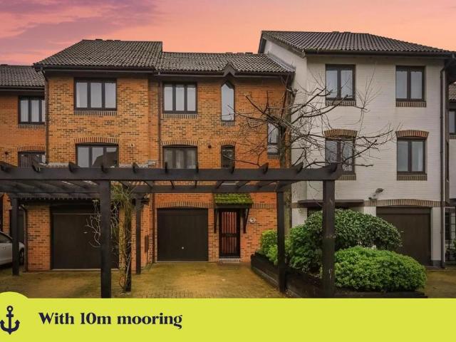 3 bedroom townhouse for sale