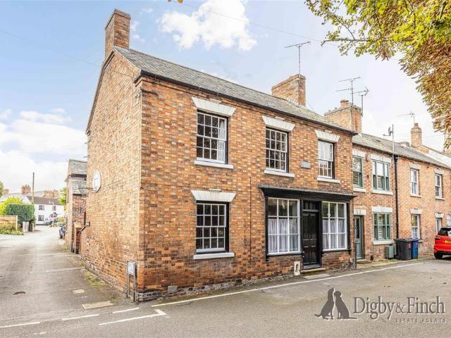 2 bedroom house for sale