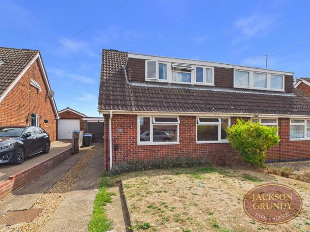 3 bedroom semi detached house for sale