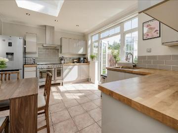 3 bedroom house for sale