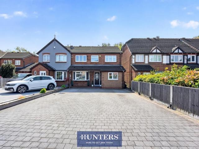 4 bedroom semi detached house for sale