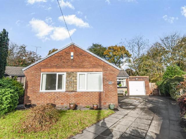 3 bedroom detached bungalow for sale