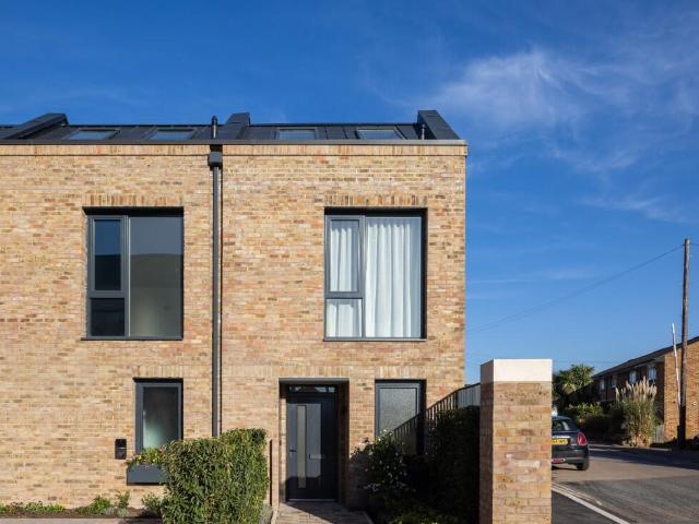 3 bedroom house for sale