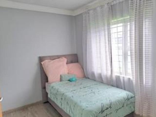 3 Bedroom House For Sale in Comet