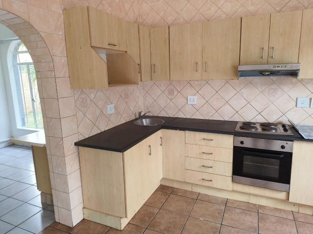 3 Bedroom House For Sale in Comet