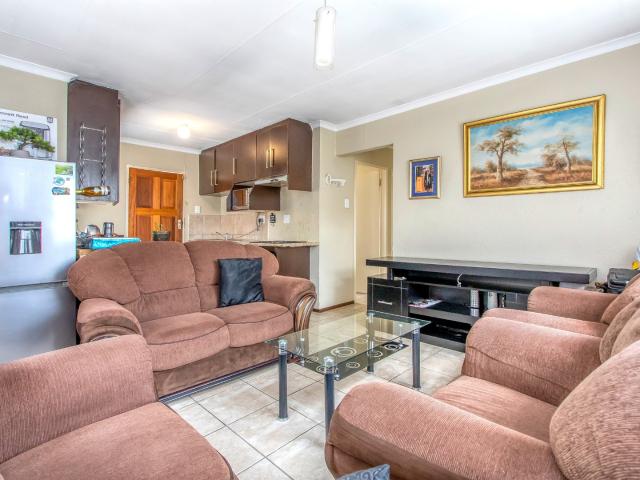 3 Bedroom House For Sale in Cosmo City