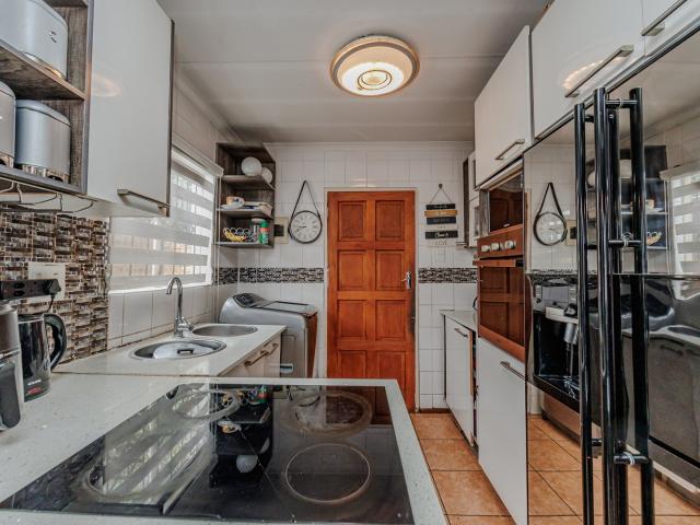 3 Bedroom House For Sale in Cosmo City